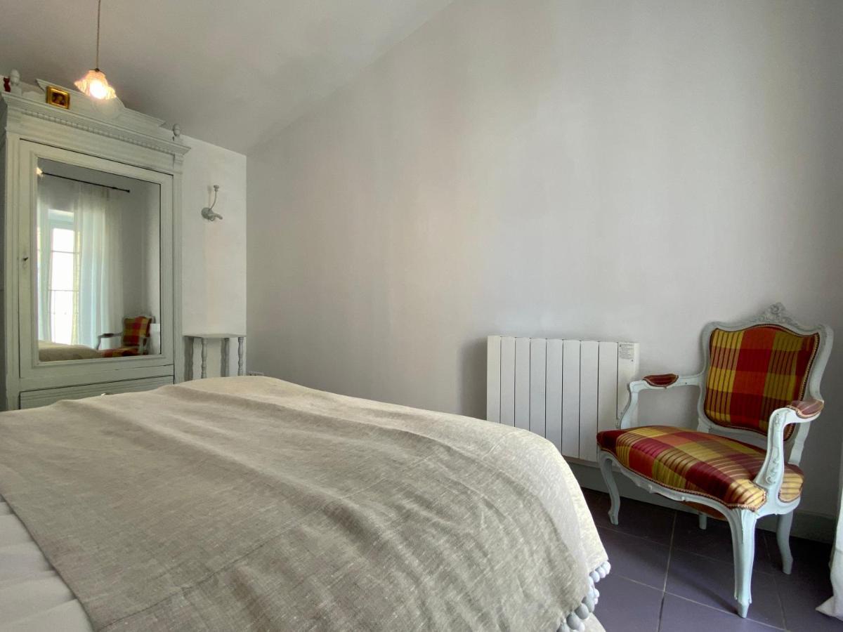 La Casa Poliglota aux portes de la Cité médiévale Carcassonne Esterno foto