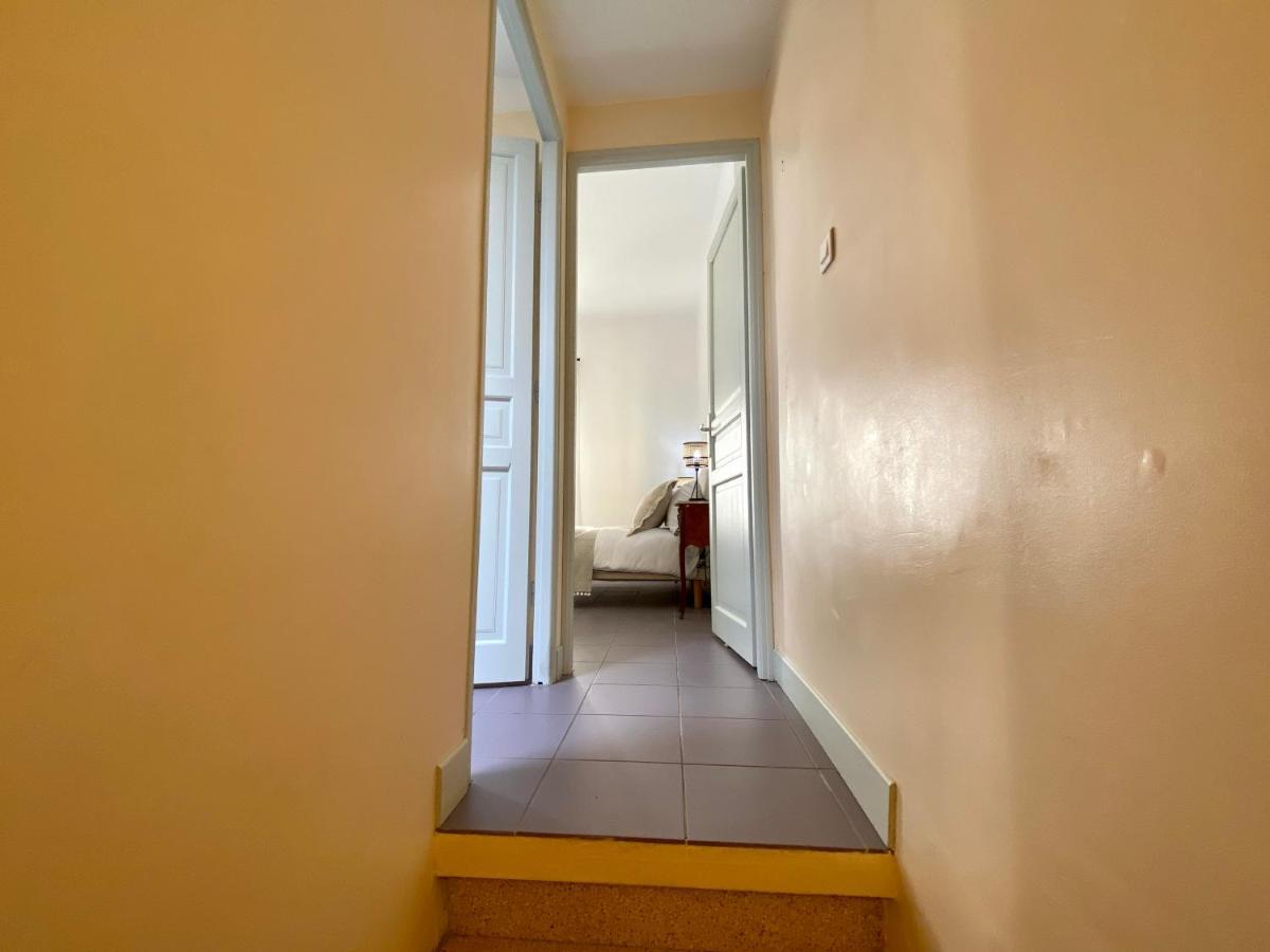 La Casa Poliglota aux portes de la Cité médiévale Carcassonne Esterno foto